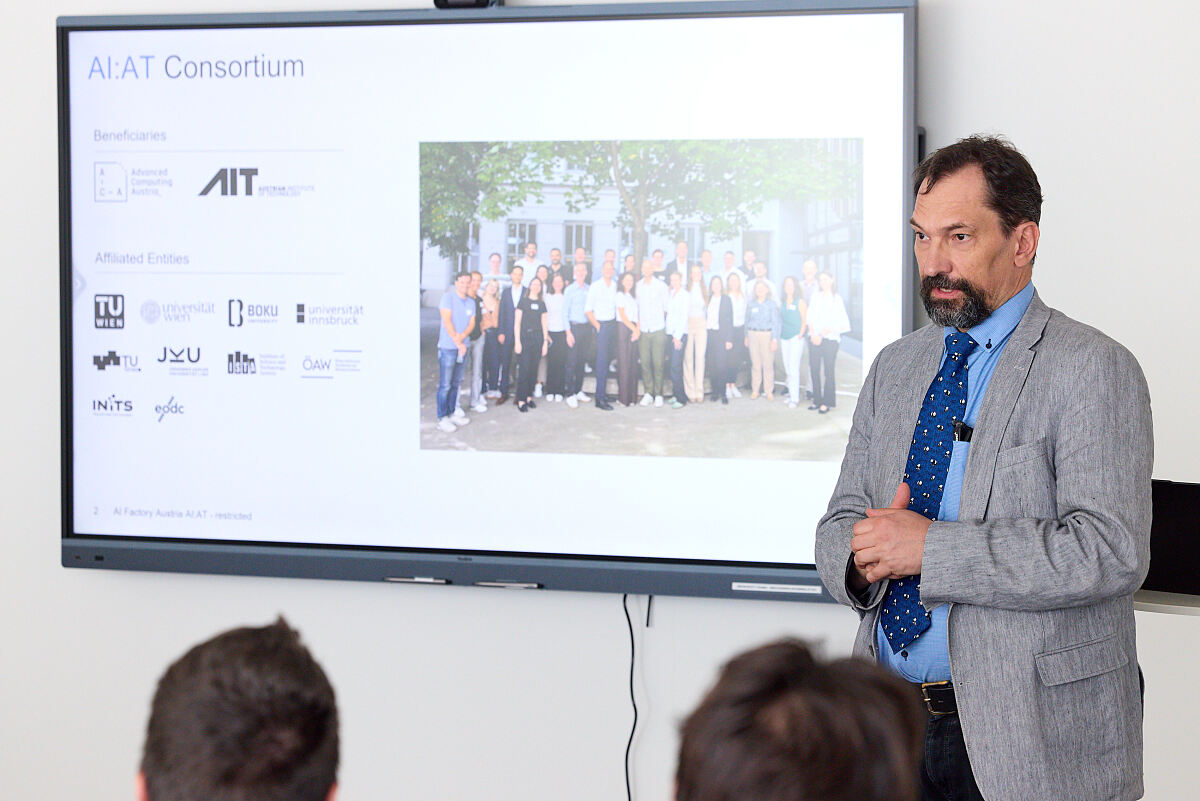 ÖAW-Delegation besucht AI Factory Austria AI:AT