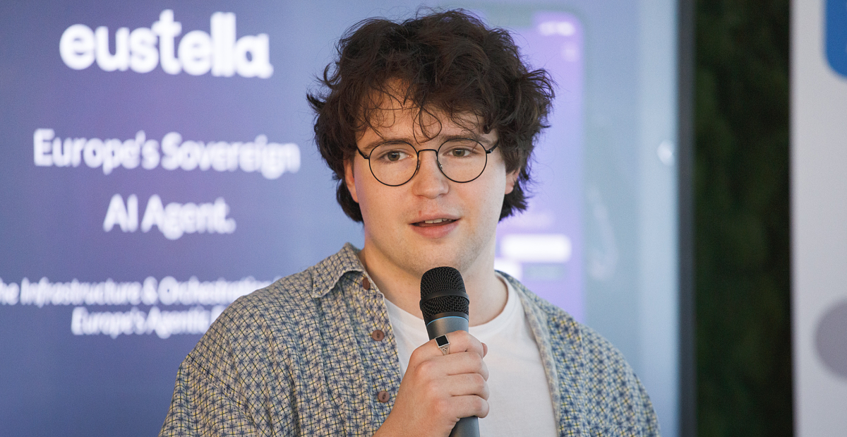 Vier Monate nach dem Launch im AI:AT Coworking Hub: eustella trainiert offene KI-Modelle selbst nach